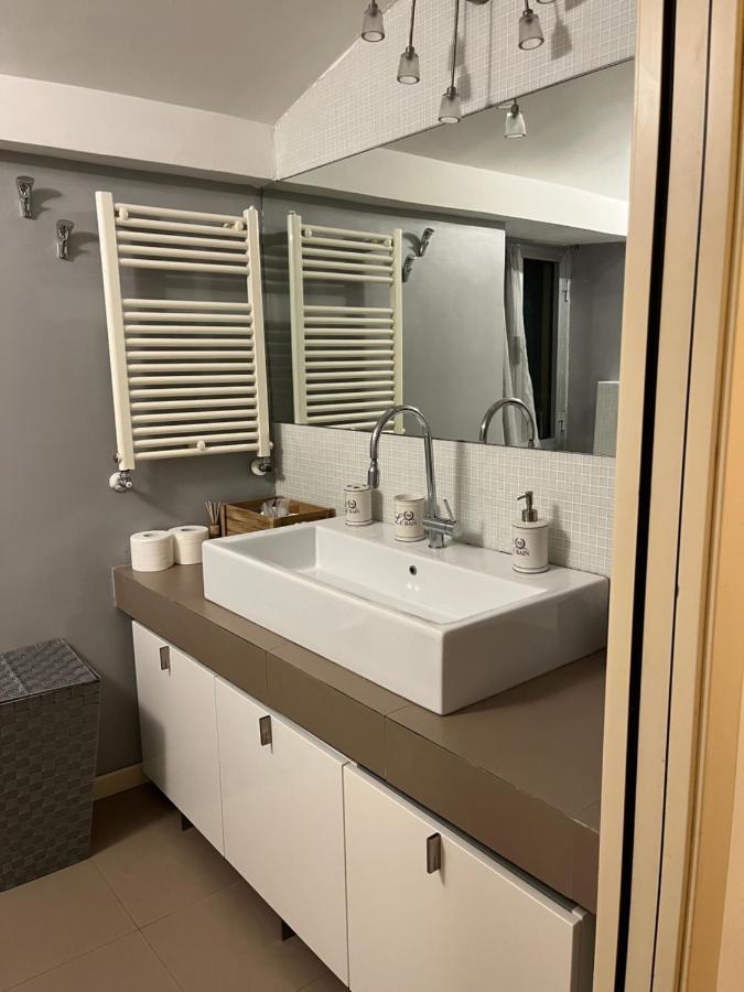 Doria Luxury Apartment Специя Экстерьер фото